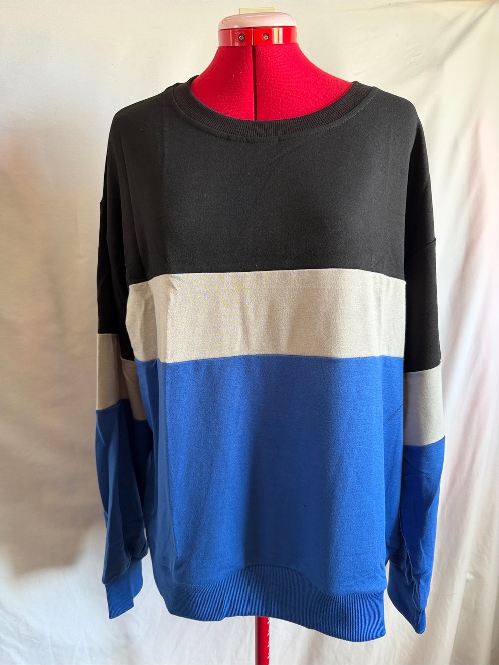 Men's Colorblock Crewneck Sweater - Black, Gray & Blue